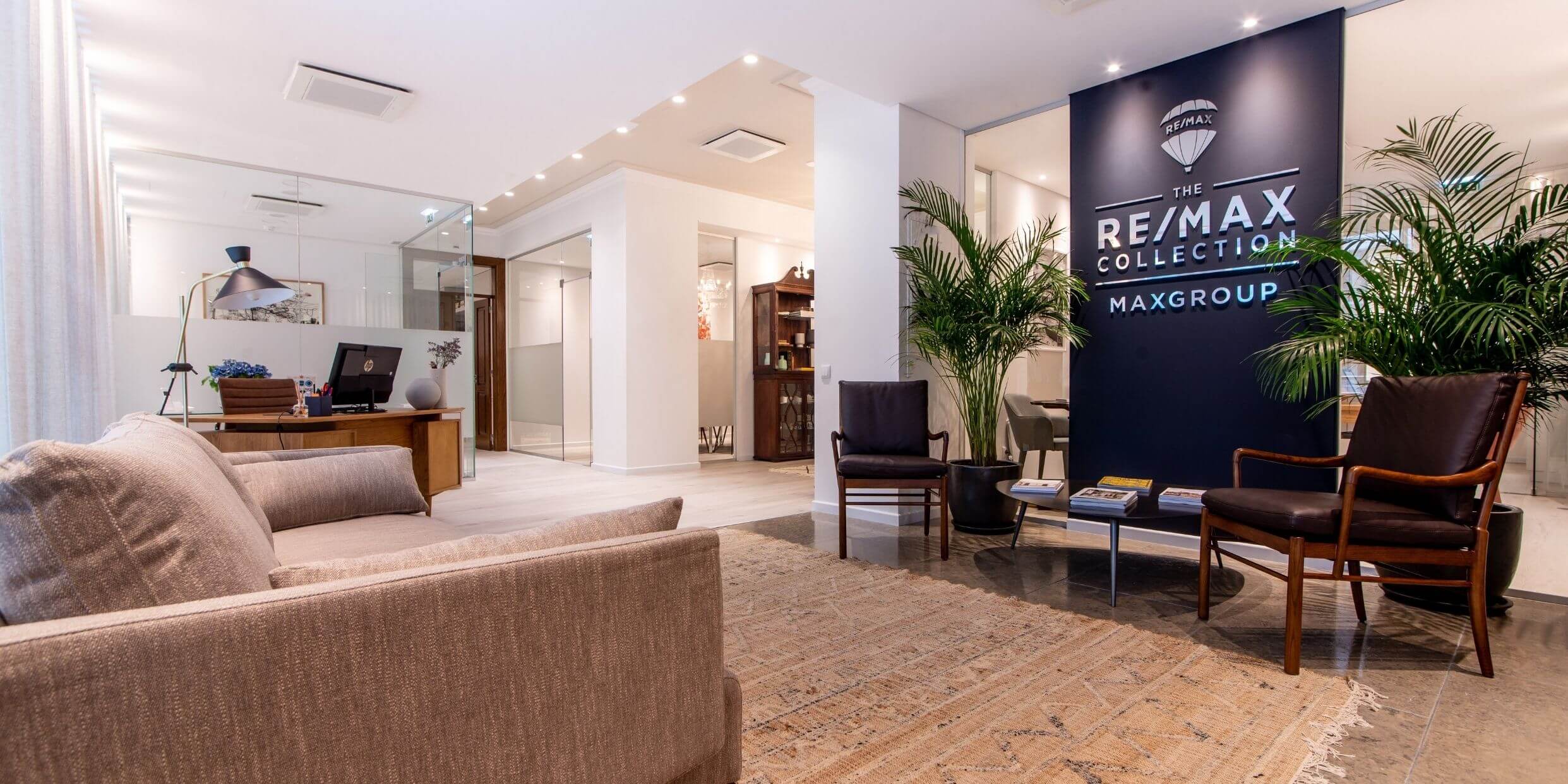 RE/MAX Collection MAXGROUP RE/MAX Collection MAXGROUP